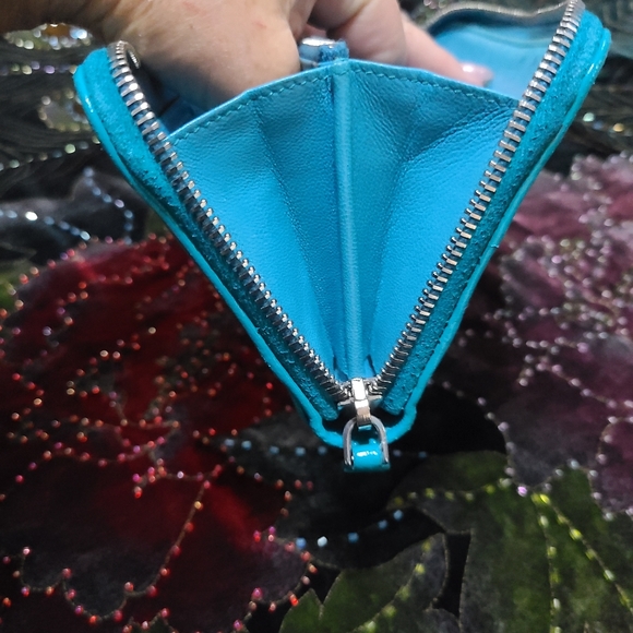 Prada Nappa Gaufre Wallet - Picture 11 of 12